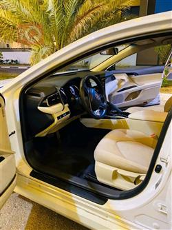 تۆیۆتا کامری